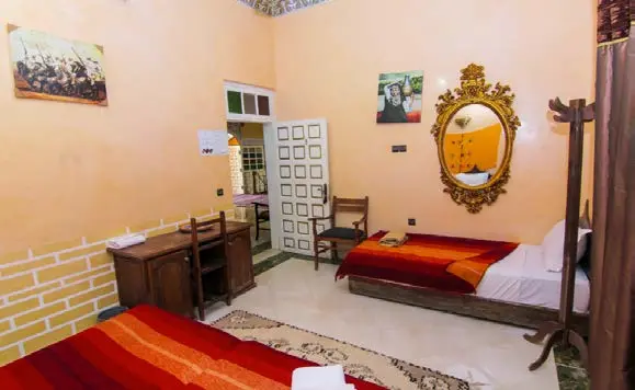 Single room with traditional Moroccan decor at Riad Lghiam in Rissani